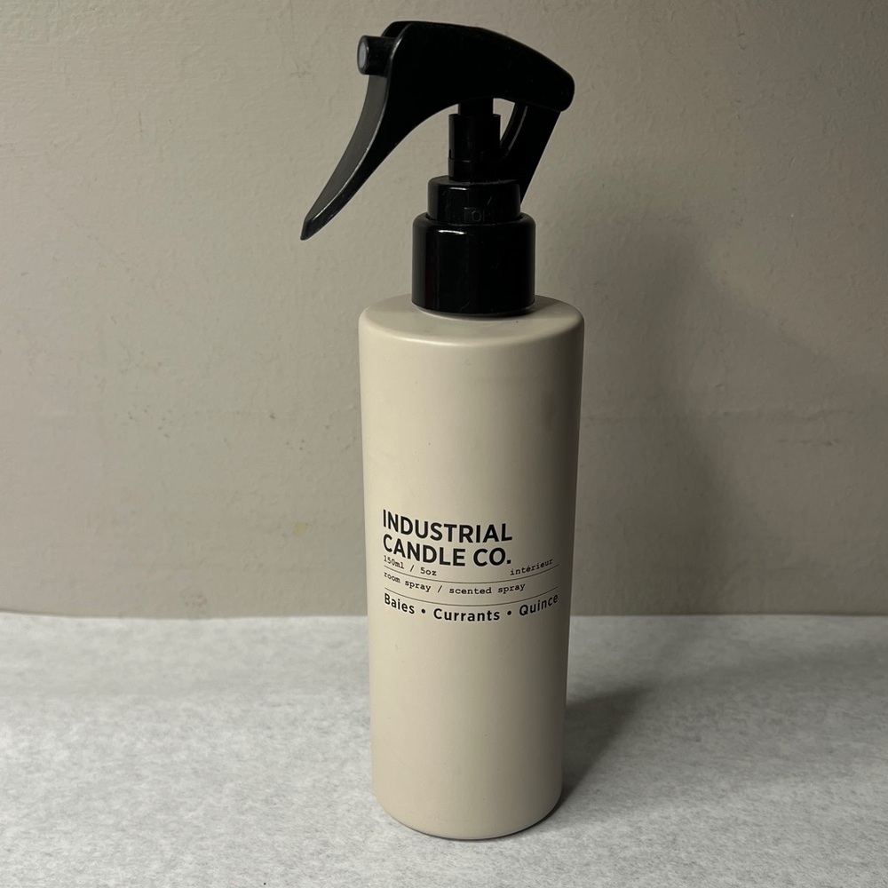 Industrial Candle Co CANDLE CO Baies, Currants, Quince Room Spray 150ml / 5oz.